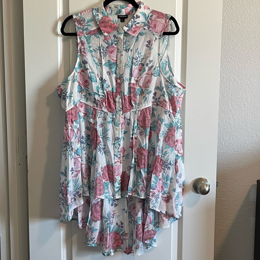 Torrid Floral White Babydoll Poplin Button Front Hi-low Sleeveless Top, 2X NWT